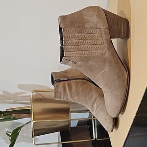 Aquatalia waterproof suede ankle boots